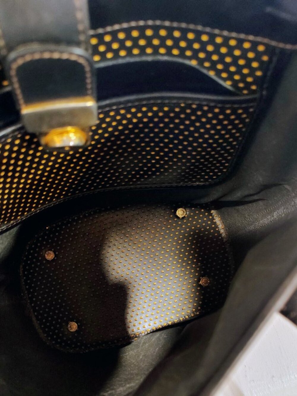 Vintage Dooney & Bourke Polka Dot Yellow Bucket Shoulder Bag Gold Hardware Clasp - Picture 14 of 16